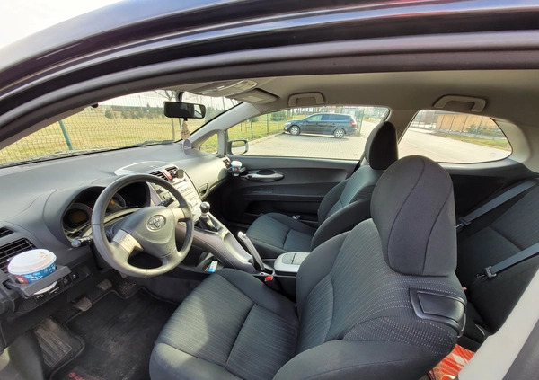Toyota Auris cena 19900 przebieg: 166800, rok produkcji 2009 z Brzeziny małe 92